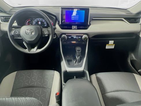 Used 2025 Toyota RAV4 XLE w/ Convenience Package image 30