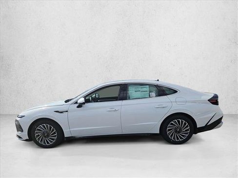 New 2026 Hyundai Sonata SEL image 2