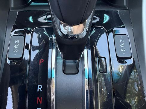 Used 2017 Honda Accord EX-L image 34