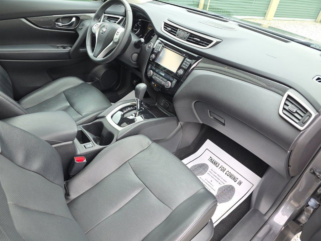 Used 2016 Nissan Rogue SL w/ SL Premium Package AWD/4WD image 19