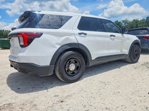 Used 2025 Ford Explorer 4WD Police Interceptor image 3