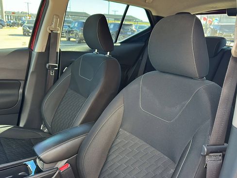 Used 2023 Nissan Kicks SV image 14