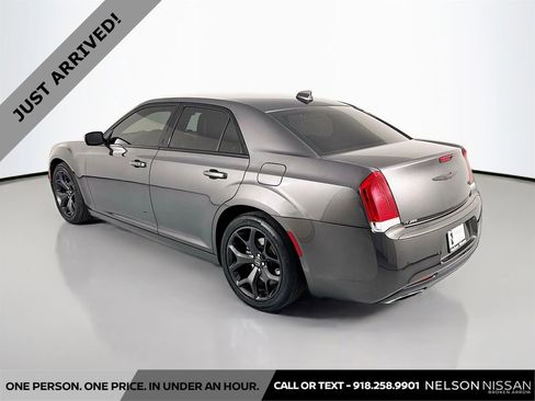 Used 2021 Chrysler 300 S RWD image 7