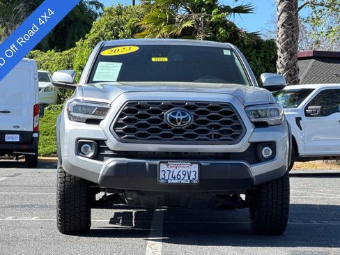 Used 2023 Toyota Tacoma TRD Off-Road w/ Black Out Package (TMS) image 9