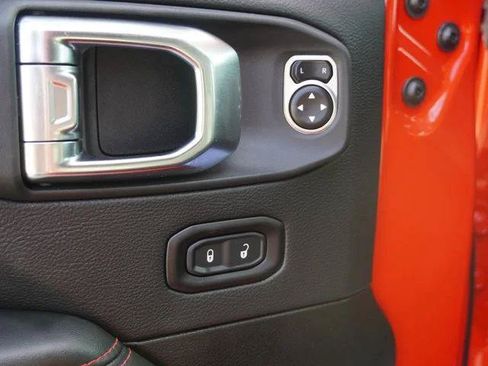Certified 2025 Jeep Wrangler Unlimited Rubicon AWD/4WD image 20
