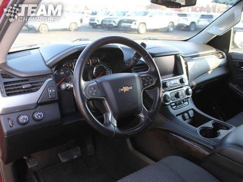 Used 2016 Chevrolet Suburban LS image 12