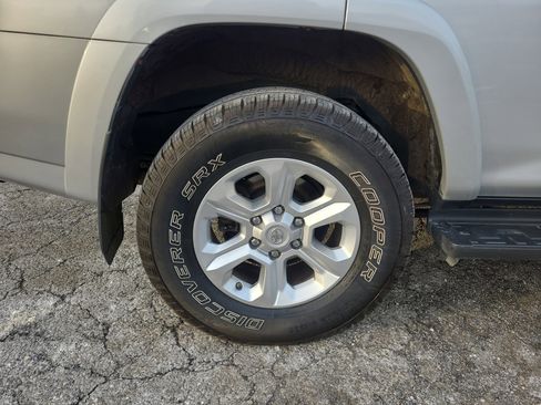 Certified 2018 Toyota 4Runner SR5 Premium image 11