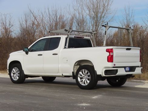 Used 2021 Chevrolet Silverado 1500 Custom image 24