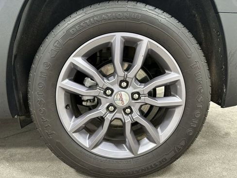 Used 2023 GMC Terrain SLT AWD/4WD image 14