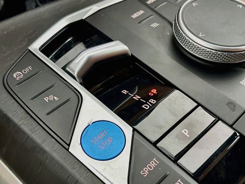 Used 2023 BMW i4 eDrive35 w/ Premium Package RWD image 25