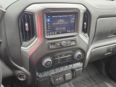 Used 2025 Chevrolet Silverado 1500 Custom w/ Turbomax Blackout Package RWD image 14