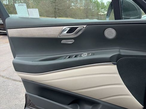 Used 2025 Genesis GV80 2.5T Select image 15