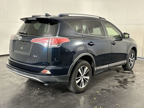 Used 2018 Toyota RAV4 XLE image 11
