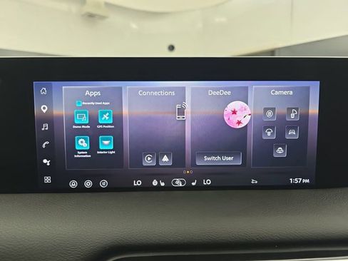 Used 2025 Nissan Armada SL w/ Captain's Chari Seat Package RWD image 33