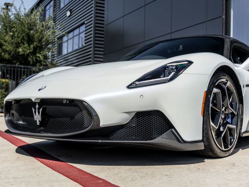 Used 2022 Maserati MC20 Coupe RWD image 28