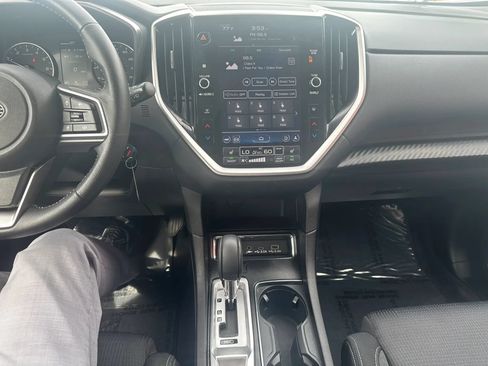 Used 2024 Subaru Ascent Premium AWD/4WD image 18