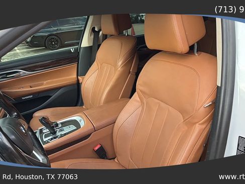 Used 2018 BMW 740i xDrive AWD/4WD image 22