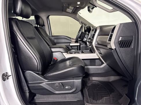 Certified 2019 Ford F250 Lariat w/ Lariat Value Package AWD/4WD image 4
