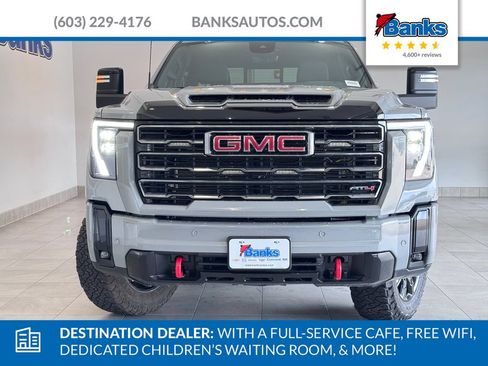 Used 2025 GMC Sierra 2500 AT4 w/ AT4 Premium Plus Package AWD/4WD image 3
