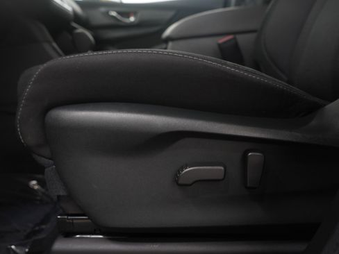 Used 2025 Subaru Ascent Premium image 23