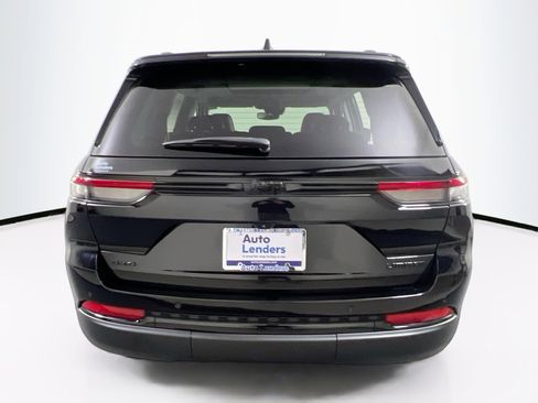 Used 2023 Jeep Grand Cherokee Limited w/ Black Appearance Package image 6