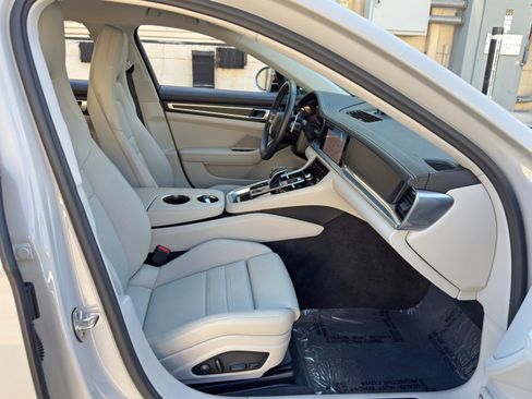 Used 2023 Porsche Panamera Platinum Edition RWD image 16