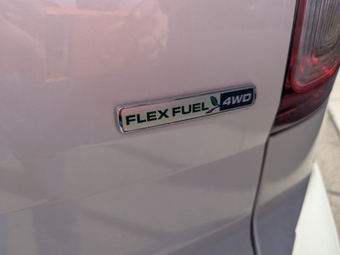 Used 2014 Ford Explorer Limited w/ Equipment Group 301A AWD/4WD image 29