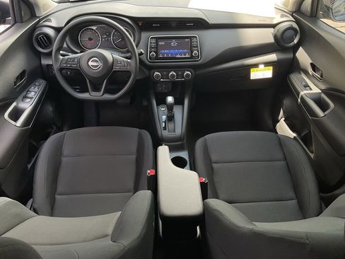 New 2025 Nissan Kicks Play S image 19