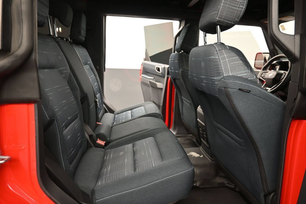 Used 2023 Ford Bronco Heritage Edition AWD/4WD image 14