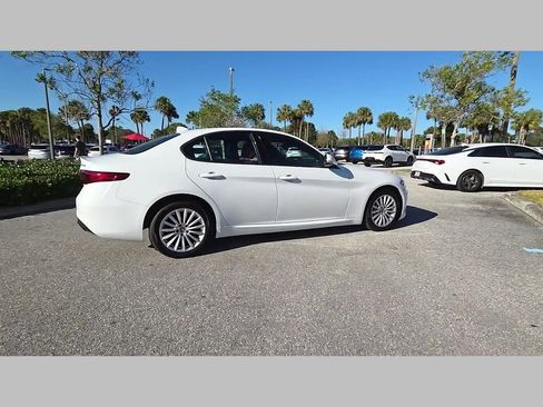 Used 2022 Alfa Romeo Giulia Sprint image 35