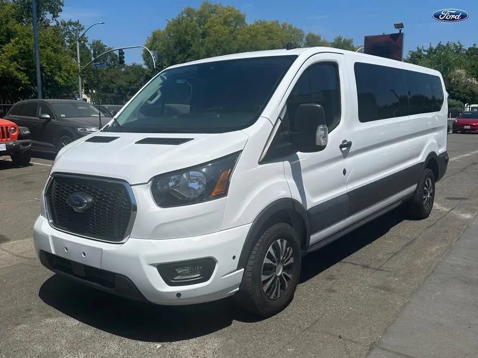 Used 2024 Ford Transit 350 XLT RWD image 3