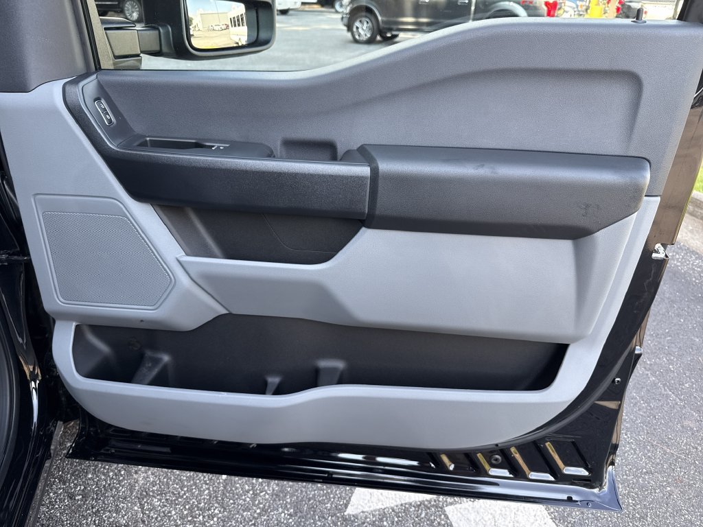 New 2026 Ford F350 XL w/ 360-Degree Camera Package RWD image 17