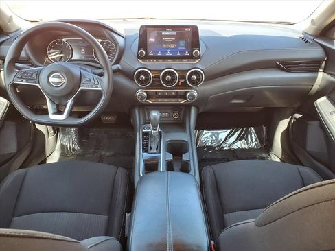 Used 2024 Nissan Sentra SV FWD image 14