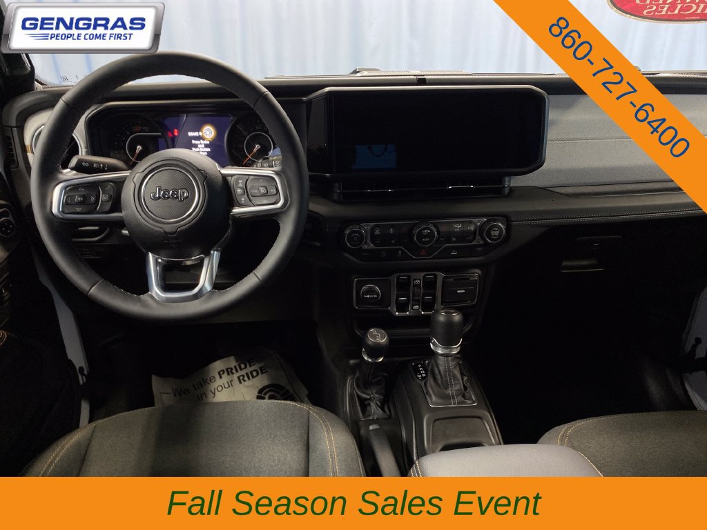 Used 2026 Jeep Wrangler Unlimited Sahara AWD/4WD image 29