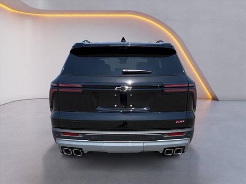New 2026 Chevrolet Traverse Z71 w/ Enhanced Driving Package AWD/4WD image 4