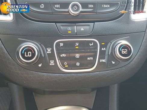 Used 2023 Chevrolet Malibu LT FWD image 25