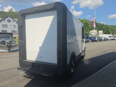 Used 2024 Chevrolet Brightdrop 400 w/ Commercial Equipment Package AWD/4WD image 5
