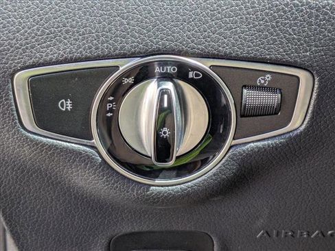 Used 2020 Mercedes-Benz E 350 4MATIC Sedan image 8