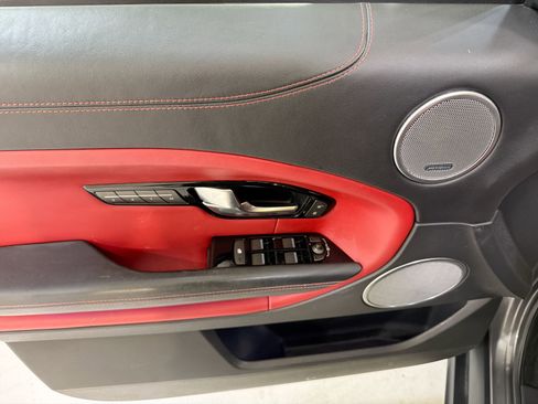 Used 2018 Land Rover Range Rover Evoque HSE Dynamic image 12