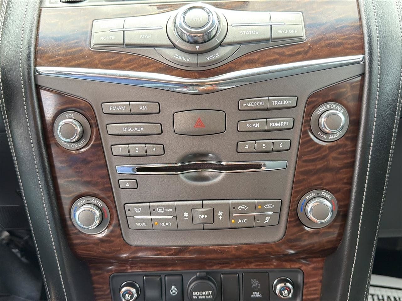 Used 2017 Nissan Armada Platinum w/ Interior Lighting Package AWD/4WD image 35