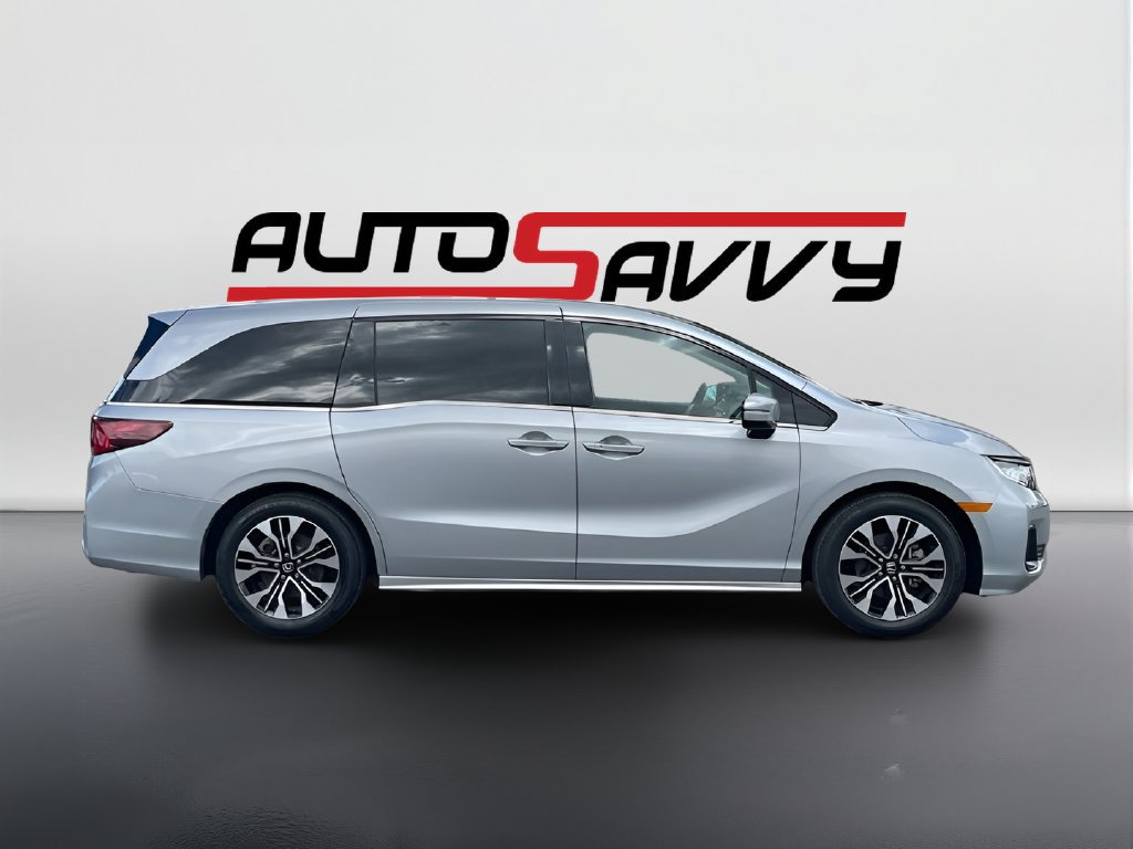 Used 2025 Honda Odyssey Elite image 8