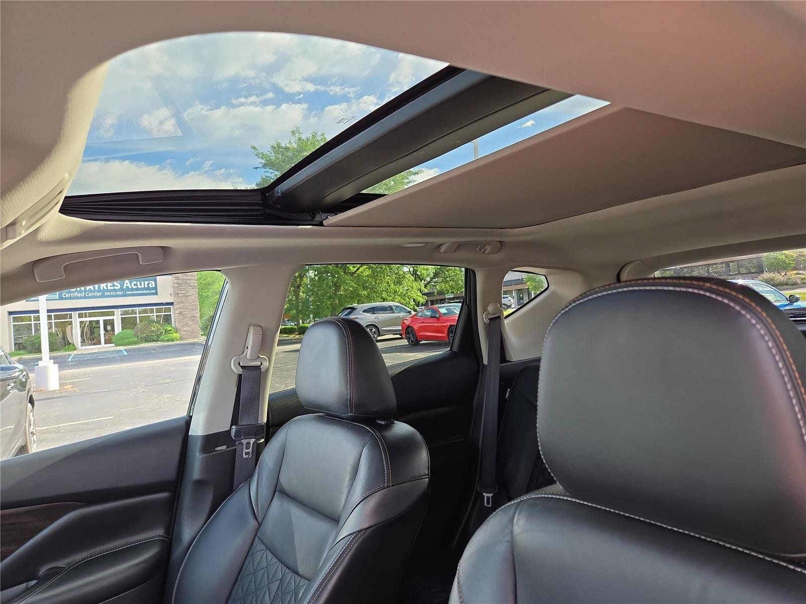 Used 2023 Nissan Murano Platinum AWD/4WD image 22