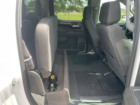Used 2023 Chevrolet Silverado 1500 LT AWD/4WD image 15