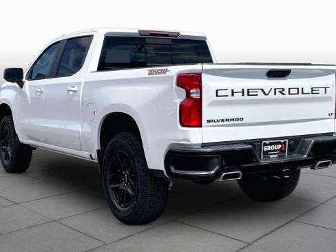 Used 2024 Chevrolet Silverado 1500 LT Trail Boss w/ LT Trail Boss Premium Package AWD/4WD image 11