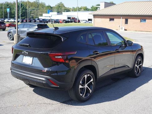 New 2026 Chevrolet Trax RS w/ Sunroof Package image 3