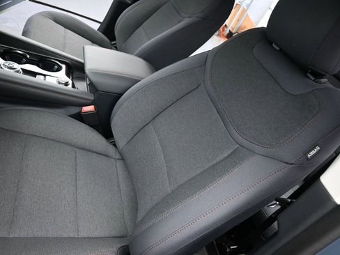 Used 2026 Ford Explorer Active image 9