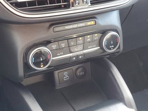 Used 2022 Ford Escape SE w/ Convenience Package image 27