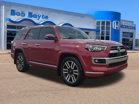 Used 2024 Toyota 4Runner Limited RWD image 3