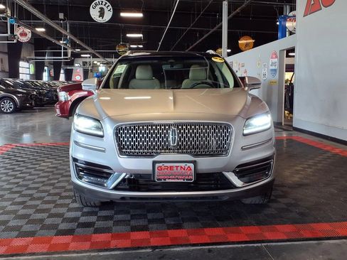 Used 2019 Lincoln Nautilus Reserve AWD/4WD image 2