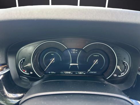 Used 2019 BMW 530e xDrive w/ Convenience Package AWD/4WD image 19